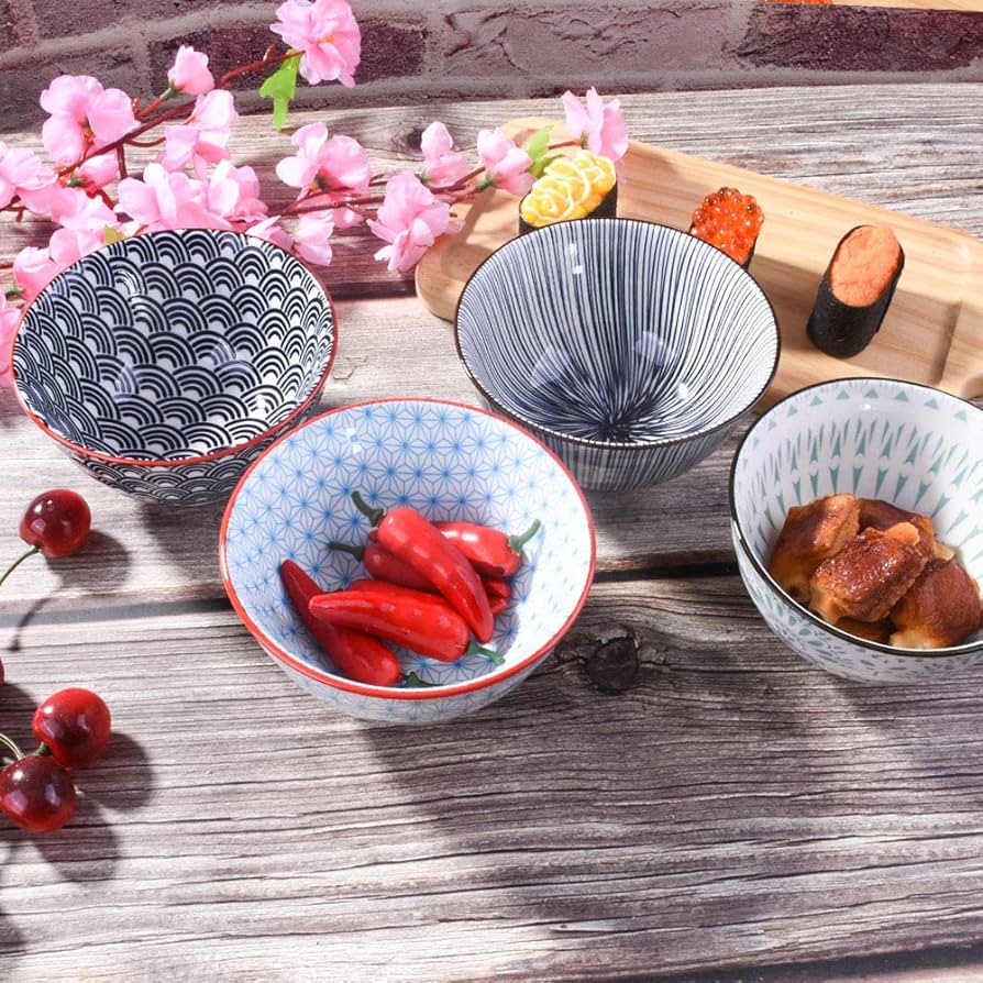 鉢、碗、香合　4点 Amazon.com | Japanese Rice Bowls Set of 4, 4.5 Inch, Ceramic